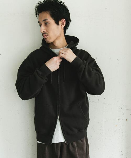 URBAN RESEARCH DOORS（アーバンリサーチドアーズ）の「『UR TECH』ピグメントダイ裏起毛ZIPパーカー（パーカー・メンズ・グレー/ブラック・MEDIUM/LARGE）」の19枚目の写真