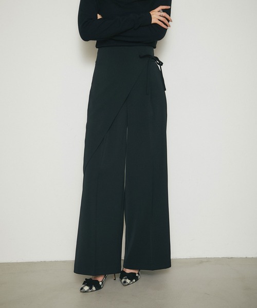 &. NOSTALGIA(アンドドットノスタルジア)の「ラップワイドパンツ(その他パンツ・レディース・ブラック/ネイビー・M)」の1枚目の写真