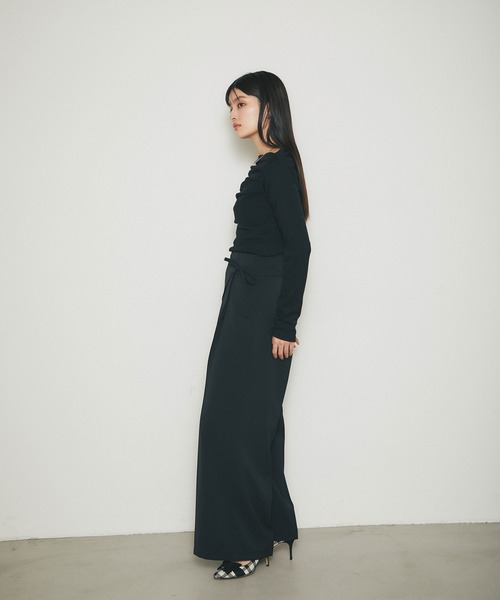 &. NOSTALGIA(アンドドットノスタルジア)の「ラップワイドパンツ(その他パンツ・レディース・ブラック/ネイビー・M)」の4枚目の写真