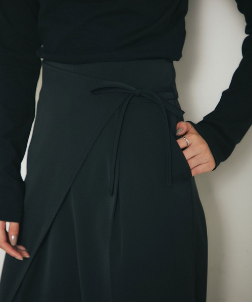 &. NOSTALGIA(アンドドットノスタルジア)の「ラップワイドパンツ(その他パンツ・レディース・ブラック/ネイビー・M)」の10枚目の写真