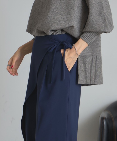 &. NOSTALGIA(アンドドットノスタルジア)の「ラップワイドパンツ(その他パンツ・レディース・ブラック/ネイビー・M)」の17枚目の写真
