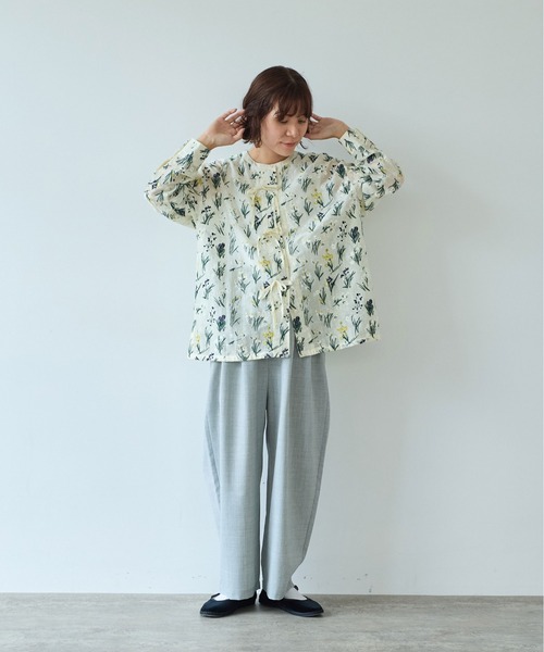 yuni(ユニ )の「Floral embroidely ribon シャツ(シャツ/ブラウス・レディース・イエロー/ブルー・FREE)」の3枚目の写真