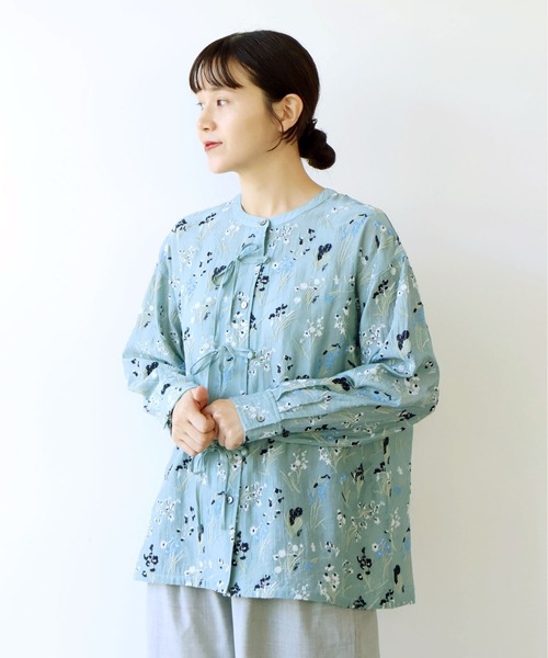 yuni(ユニ )の「Floral embroidely ribon シャツ(シャツ/ブラウス・レディース・イエロー/ブルー・FREE)」の17枚目の写真