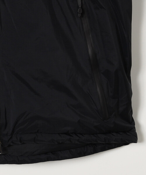 FREAK'S STORE（フリークスストア）の「限定展開 NANGA/ナンガ オーロラテックス スタンドカラーダウンジャケット / AURORA TEX STAND COLLAR DOWN JACKET / ND2441-1A0（ダウンジャケット/コート・メンズ・グレー/ブラック・MEDIUM/SMALL/LARGE/X-LARGE）」の11枚目の写真