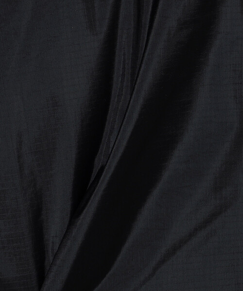 FREAK'S STORE（フリークスストア）の「限定展開 NANGA/ナンガ オーロラテックス スタンドカラーダウンジャケット / AURORA TEX STAND COLLAR DOWN JACKET / ND2441-1A0（ダウンジャケット/コート・メンズ・グレー/ブラック・MEDIUM/SMALL/LARGE/X-LARGE）」の15枚目の写真