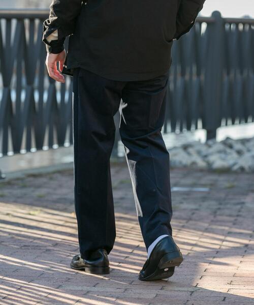 URBAN RESEARCH ROSSO MEN（アーバンリサーチロッソメン）の「『XLサイズあり』起毛カットツイルスラックス（その他パンツ・メンズ・ブラック/ブラウン系その他/ネイビー・LARGE/X-LARGE/SMALL/MEDIUM）」の17枚目の写真