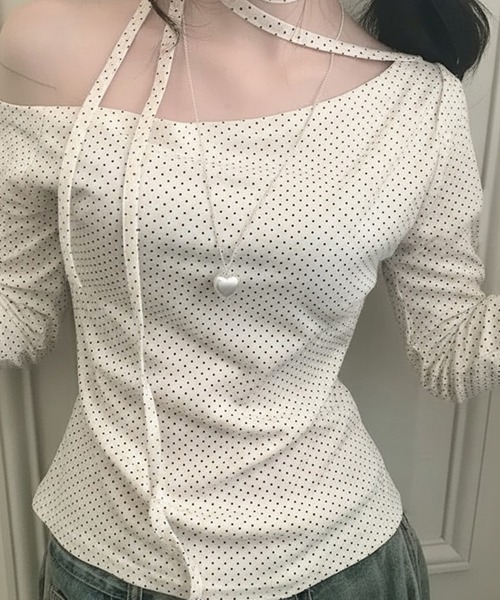 Nia(ニア)の「Nia(ニア)/チョーカーリボン ドットワンショルダー長袖カットソー(Tシャツ/カットソー・レディース・アイボリー/ピンク・SMALL/MEDIUM)」の6枚目の写真