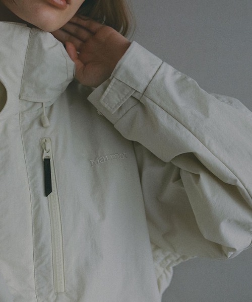 ETRE TOKYO(エトレトウキョウ)の「Marmot×ETRE TOKYO PERTEXマウンテンパーカー(マウンテンパーカー・レディース・ブラック/オフホワイト・S/M)」の8枚目の写真