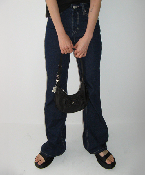 RONRON(ロンロン)の「BACK HEART STITCH POCKET BOOTSCUT DENIM PANTS INDIGO BLUE (NONFADE)(デニムパンツ・レディース・その他・SMALL/MEDIUM)」の4枚目の写真