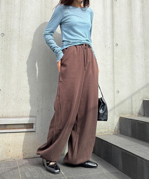 ISOOK（アイスー）の「【ISOOK / アイスー】ウールライク起毛コクーンパンツ / リラックスパンツ ドロストパンツ カーブ バレル ホワイト ブラック ブラウン 白 黒 ZOZOTOWN限定（その他パンツ・レディース・ブラック/ベージュ/ブラウン・FREE）」の8枚目の写真