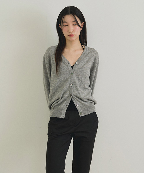 LINGSEOUL(リングソウル)の「slub v-neck knit cardigan-gray(カーディガン/ボレロ・レディース・その他・FREE)」の2枚目の写真