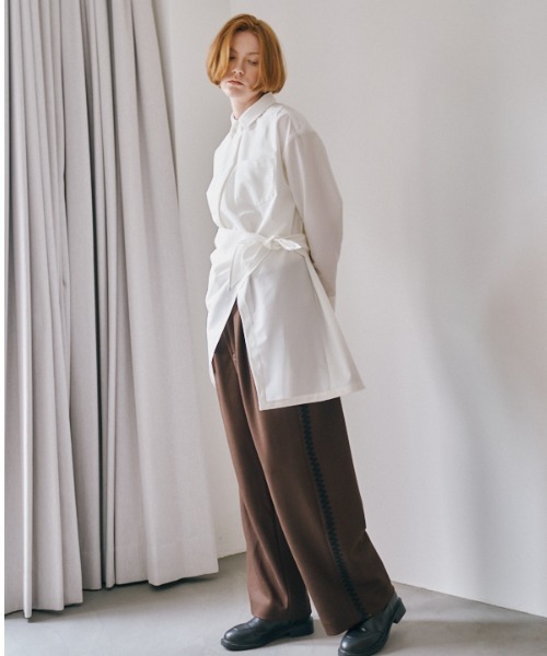 Muel Chic（ミュエルシック）の「Canberra scarf shirt  キャンベラスカーフシャツ（シャツ/ブラウス・レディース・ベージュ/オフホワイト/ブラック・FREE）」の16枚目の写真