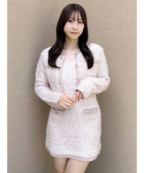 dazzlin（ダズリン）の「【セット対応】ヘアリーニットジャケット（ノーカラージャケット・レディース・オフホワイト/グレー/チャコールグレー/ピンク・FREE）」の4枚目の写真