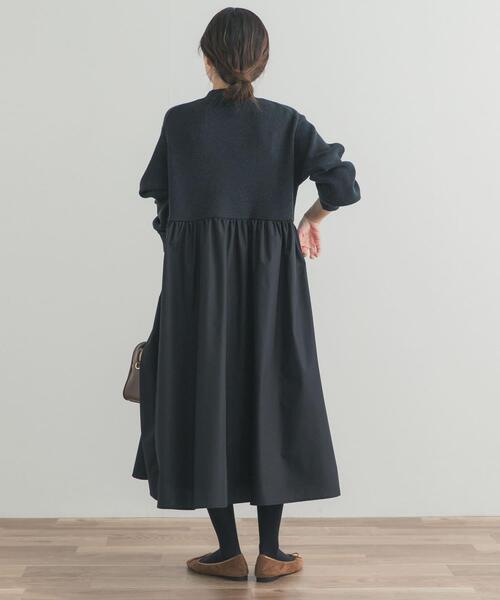 URBAN RESEARCH DOORS（アーバンリサーチドアーズ）の「ニットドッキングワンピース（ワンピース・レディース・ブラック/カーキ・MEDIUM）」の3枚目の写真