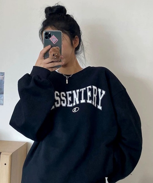 SallyLunn(サリーラン)の「カジュアルロゴスウェット(スウェット・レディース・ホワイト/ブラック/グレー・MEDIUM/LARGE)」の13枚目の写真