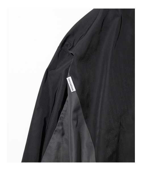 MASSNOUN(マスノウン)の「クロップディビジョンジャケットMSHJK002-BK(ナイロンジャケット・レディース・その他・MEDIUM/LARGE)」の2枚目の写真