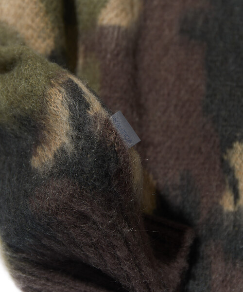 NAUTICA（ノーティカ）の「NAUTICA/ノーティカ モヘア混 迷彩ジャカード クルーネックニット プルオーバー/カモ柄（ニット/セーター・メンズ・ブラック/オリーブ・LARGE/X-LARGE/MEDIUM）」の3枚目の写真