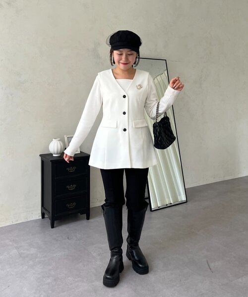 prose verse（プロズヴェール）の「【MOMO】フレアペプラムVネックジレ（ベスト・レディース・オフホワイト/ブラック・MEDIUM/LARGE）」の9枚目の写真