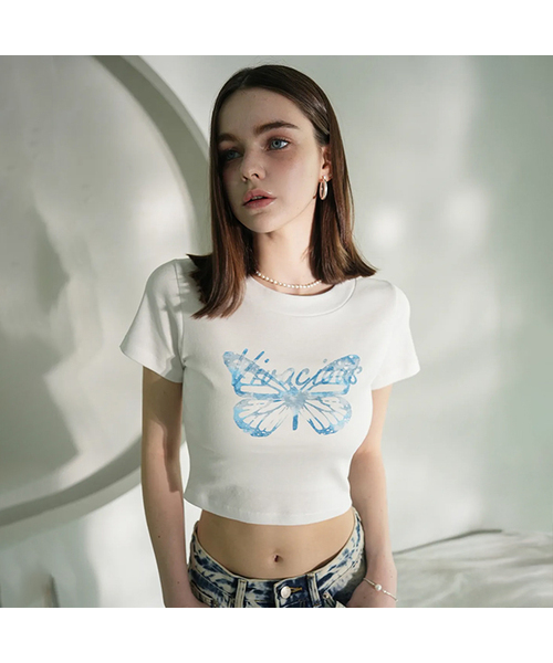 Vivacious（ビバシャス）の「Butterfly Crop t-shirt - 3COL（Tシャツ/カットソー・レディース・ブラック/ホワイト/チャコール・MEDIUM/SMALL）」の2枚目の写真