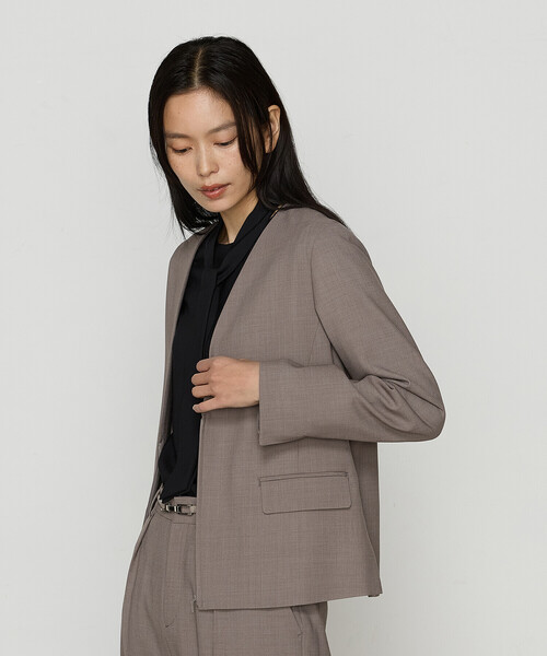 COMME CA（コムサ）の「〔 Sサイズ 〕 【2WAY】サイロスパンツイル ジャケット（ノーカラージャケット・レディース・ベージュ/チャコール・5号）」の10枚目の写真