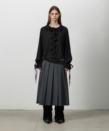 THREE TO EIGHTY（スリートゥエイティー）の「CUT HEM BELT PLEATS SKIRT CHARCOAL（スカート）」