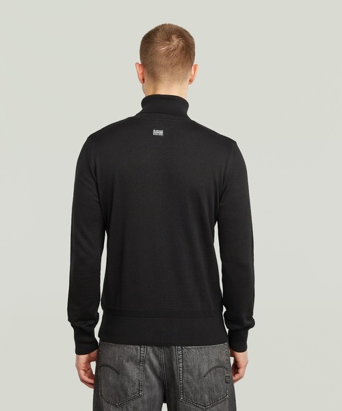 G-STAR（ジースター）の「Core Turtle Knitted Sweater/ベーシックデザインタートルニットセーター（ニット/セーター・メンズ・ダークブラック・MEDIUM/SMALL/LARGE）」の2枚目の写真