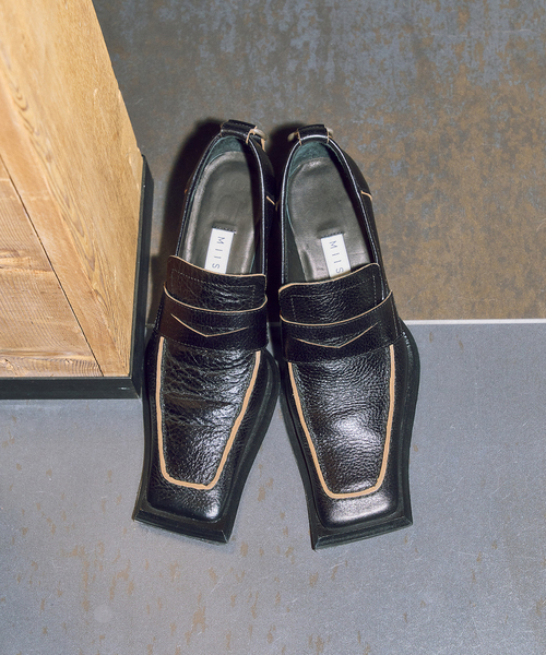 miista（ミスタ）の「MIISTA DARIN BLACK COURTS MI_5784：パンプス（パンプス・レディース・ブラック・38/37/36）」の3枚目の写真