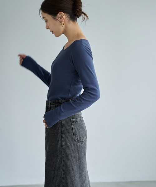 STYLE DELI(スタイルデリ)の「敏感肌対策◆中に着る綿100デコルテ開きカットソー(Tシャツ/カットソー・レディース・ダークブルー/カーキ/ブラック/ホワイト・MEDIUM)」の7枚目の写真