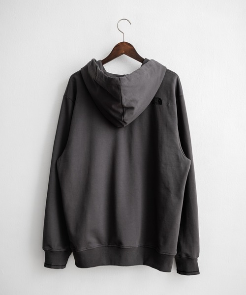 THE NORTH FACE（ザノースフェイス）の「THE NORTH FACE ザ・ノースフェイス FLOWER DOME RELAXED HD SWEATSHIRT GPT ワンポイントフワラー刺繍裏毛パーカー（パーカー・メンズ・グレイッシュベージュ/グレー/ローズ・M/L/XL）」の4枚目の写真