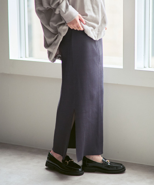 Noble（ノーブル）の「《26SS先行追加・WEB限定カラー》トタンテレコタイトスカート（スカート・レディース・ダークブルー/ベージュ/ライトグリーン/ホワイト系その他/チャコールグレー・40/38/36）」の5枚目の写真