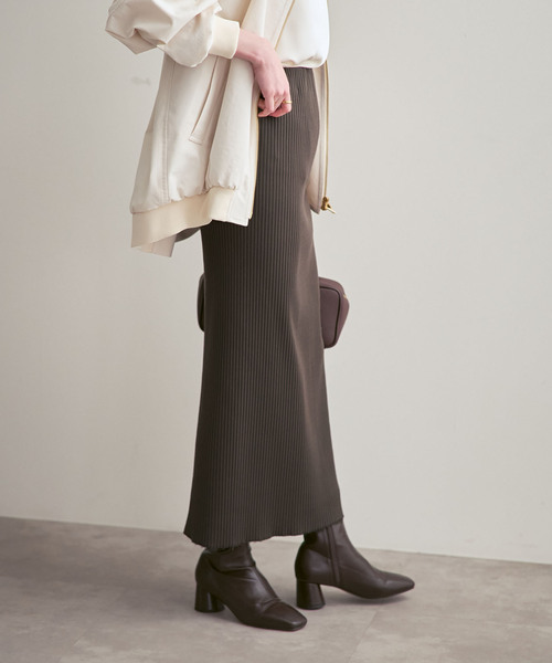 Noble（ノーブル）の「《26SS先行追加・WEB限定カラー》トタンテレコタイトスカート（スカート・レディース・ダークブルー/ベージュ/ライトグリーン/ホワイト系その他/チャコールグレー・40/38/36）」の11枚目の写真