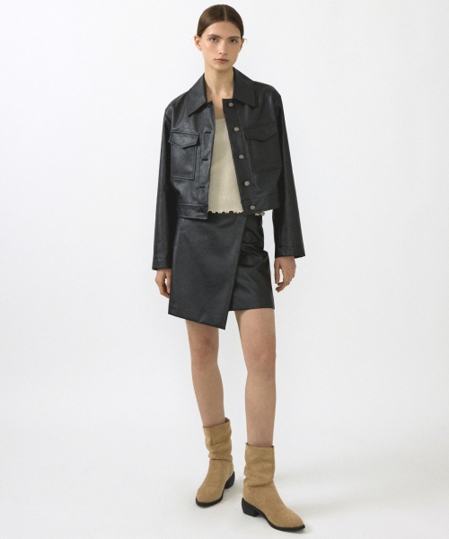 OCTETTE（オテット）の「LEATHER BUTTON WRAP SK_BLACK（スカート・レディース・その他・SMALL/MEDIUM）」の4枚目の写真