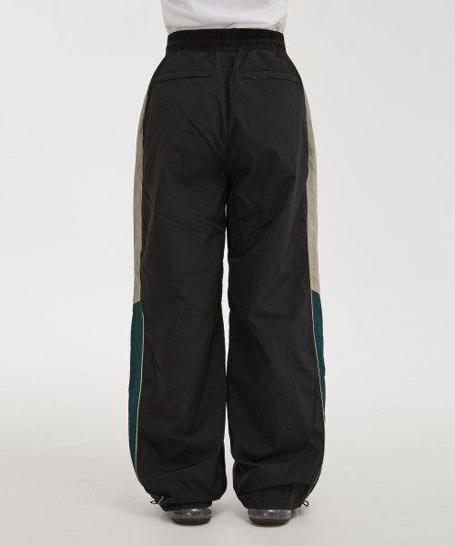 WaiKei（ワイケイ）の「カラー ブロック レーシング トラック パンツ ブラック（スウェットパンツ・レディース・その他・1/2）」の4枚目の写真