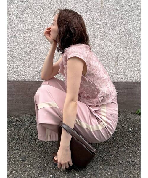 LAGUNAMOON（ラグナムーン）の「カットジャガードドレープブラウス 【夏服】（シャツ/ブラウス・レディース・アイボリー/ブラック/ピンク・FREE）」の8枚目の写真