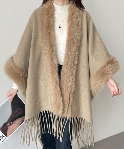 emi+（エミプラス）の「フリンジファードッキングメルトンポンチョ（ポンチョ・レディース・モカ/チャコールグレー/ブラック・FREE）」の12枚目の写真