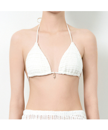 LEAUET（ルエ）の「Carmen White Knit Triangle Bikini Top（水着）」