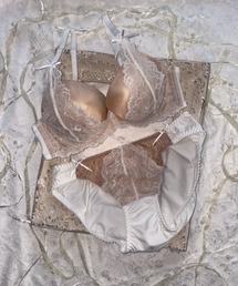 Dolce Fiora（ドルチェフィオラ）の「選べるデザインブラショーツ（ブラ&ショーツ）」