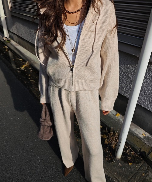 esutoreja（エストレジャ）の「ニットジップアップフーディセットアップ（セットアップ・レディース・ベージュ/グレー・FREE）」の12枚目の写真