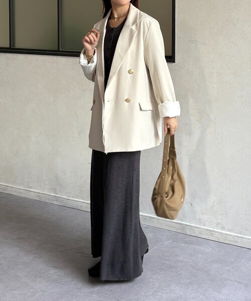 Thevon（ゼボン）の「ゴールドボタンテーラードジャケット（テーラードジャケット・レディース・チャコールグレー/アイボリー/ベージュ/ネイビー・FREE）」の9枚目の写真