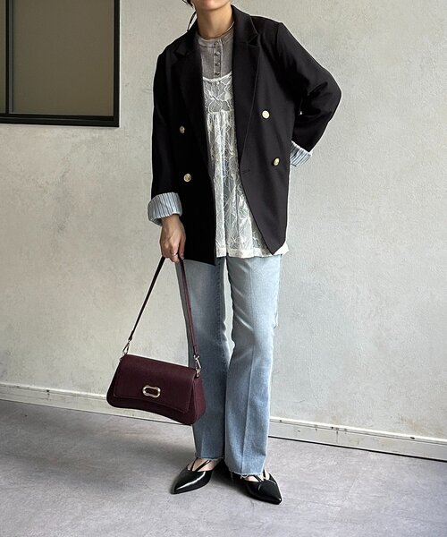 Thevon（ゼボン）の「ゴールドボタンテーラードジャケット（テーラードジャケット・レディース・チャコールグレー/アイボリー/ベージュ/ネイビー・FREE）」の8枚目の写真