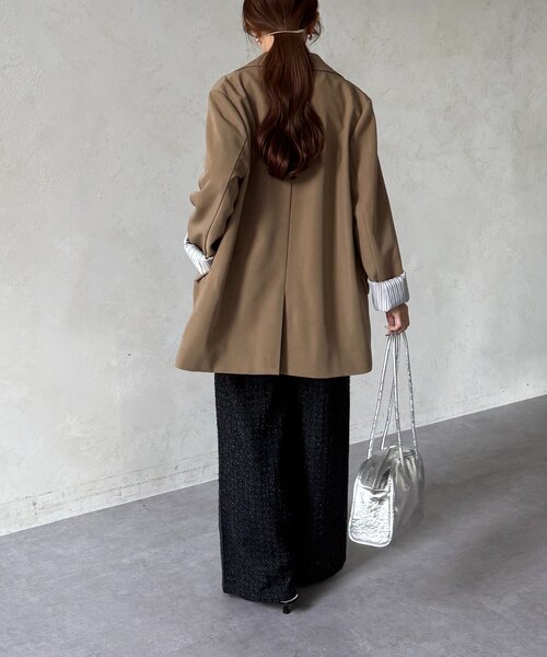 Thevon（ゼボン）の「ゴールドボタンテーラードジャケット（テーラードジャケット・レディース・チャコールグレー/アイボリー/ベージュ/ネイビー・FREE）」の16枚目の写真