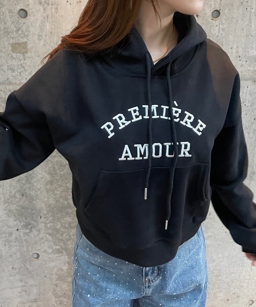 ROGER AND RAW(ロジャーアンドロウ)の「ロゴ刺繍ショートスウェットフーディー(スウェット・レディース・チャコールグレー/ブラック/スモークピンク/ライトグレー・FREE)」の16枚目の写真