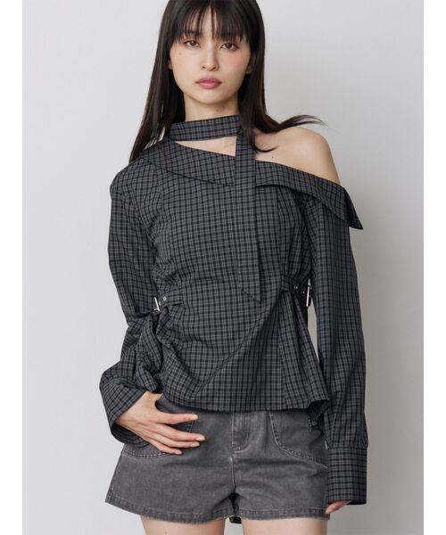 MURUA（ムルーア）の「ボウタイワンショルブラウス（シャツ/ブラウス・レディース・ホワイト/その他/ダークグレー・FREE）」の2枚目の写真