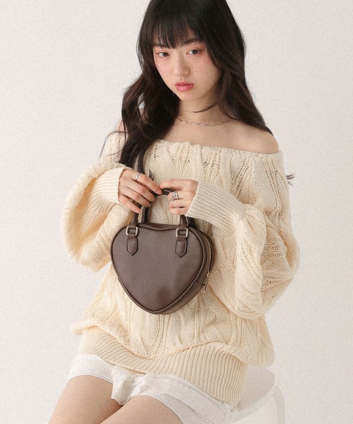 Heather(ヘザー)の「ハートボストンBAG 654138(ショルダーバッグ・レディース・ブラック/ブラウン・ONE SIZE)」の4枚目の写真