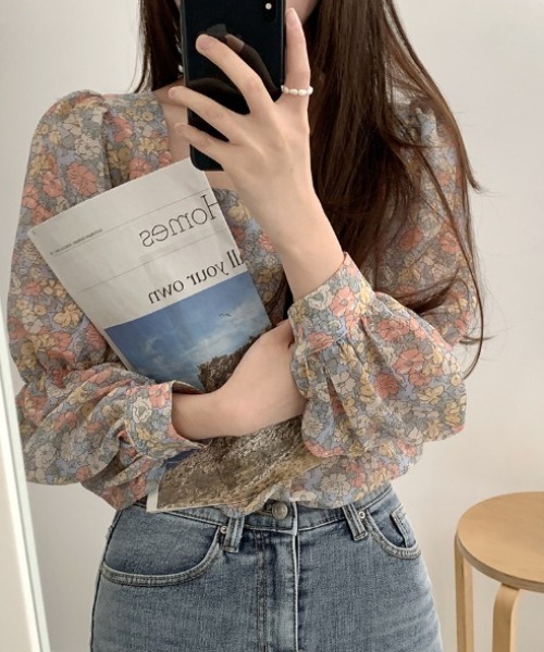 deux amour（ドゥーザムール）の「クルーネック花柄トップス（その他トップス・レディース・サックスブルー・FREE）」の2枚目の写真