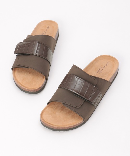 ikka(イッカ)の「クロコワンベルトサンダル(サンダル・メンズ・ブラック/ダークブラウン・XL/L/M)」の2枚目の写真