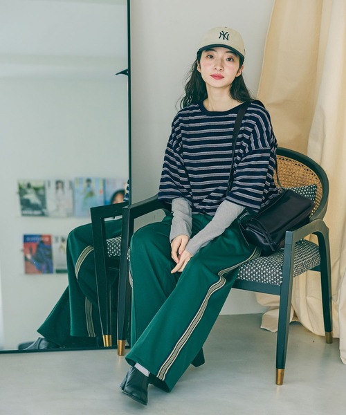niko and...（ニコアンド）の「パイルボーダーTシャツ（Tシャツ/カットソー・レディース・パープル/ネイビー・LARGE/MEDIUM）」の17枚目の写真