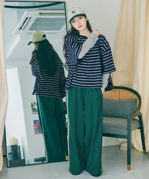 niko and...（ニコアンド）の「パイルボーダーTシャツ（Tシャツ/カットソー・レディース・パープル/ネイビー・LARGE/MEDIUM）」の18枚目の写真