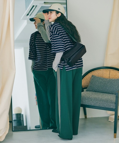 niko and...（ニコアンド）の「パイルボーダーTシャツ（Tシャツ/カットソー・レディース・パープル/ネイビー・LARGE/MEDIUM）」の21枚目の写真