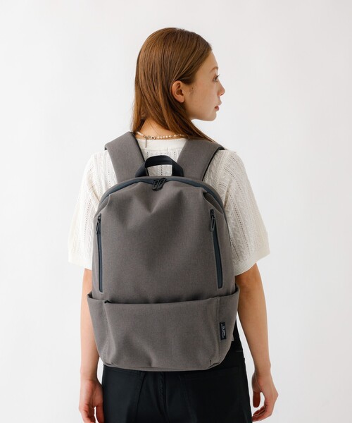 Un coeur(アンクール)の「【Un coeur/アンクール】TORO2バックパック/リュック/バッグ/通勤/通学/お仕事/A4サイズ収納可能【WEB限定】(バックパック/リュック・レディース・グレー/ブラック・フリー)」の7枚目の写真